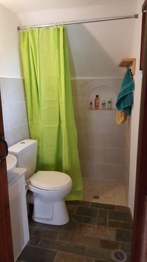 Athina Guesthouse Монемвазия Экстерьер фото